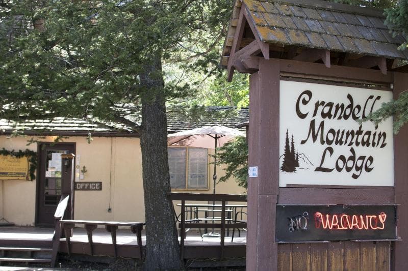 Crandell Mountain Lodge 3