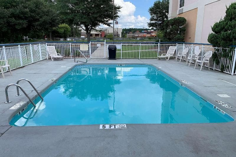 Country Inn & Suites Radisson Fayetteville I-95 Nc photo 1
