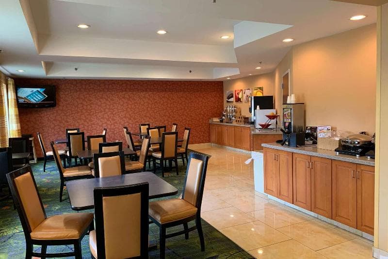 Country Inn & Suites Radisson Fayetteville I-95 Nc 2