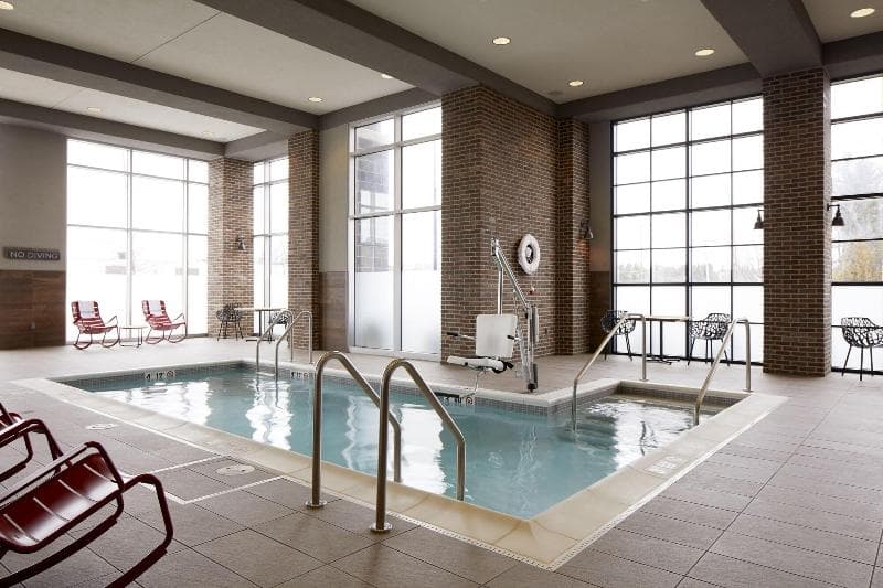 Archer Hotel Burlington 3