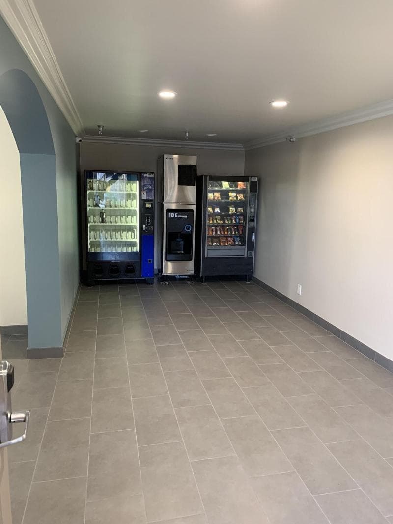 Industry Inn & Suites 2