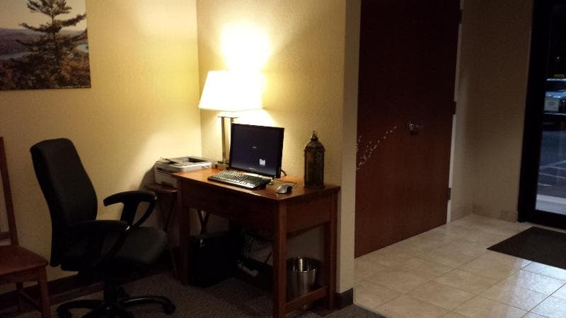 Pleasant Night Inn main