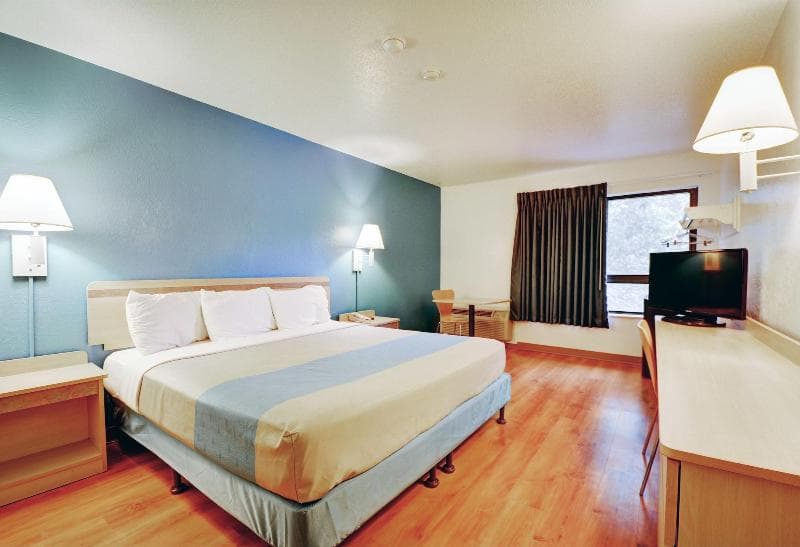 Motel 6 Newport Ri 5