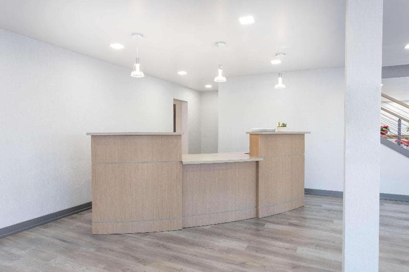 Travelodge By Wyndham Elkhart 4