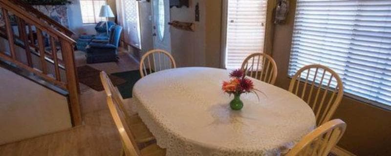 Gold Mountain Manor 4