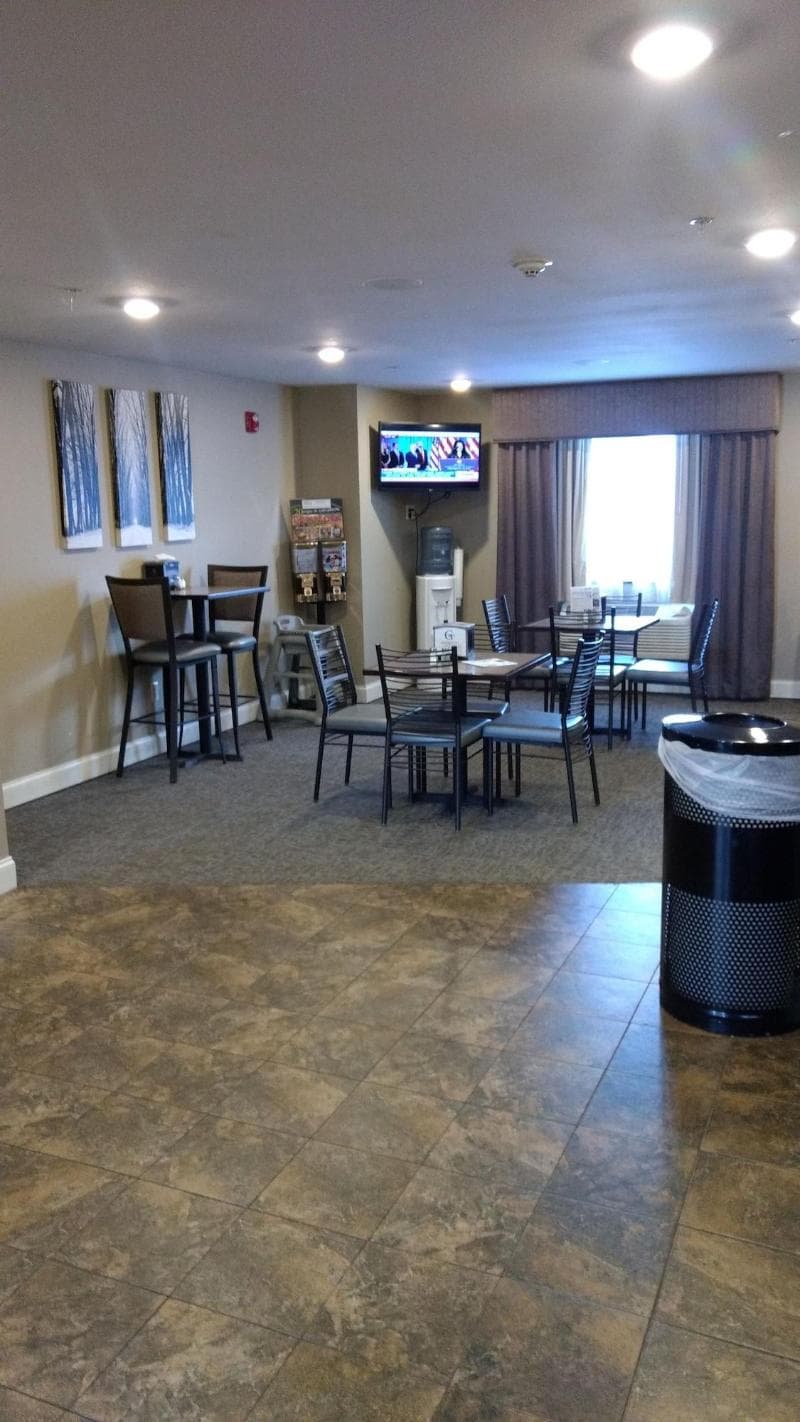 Grandstay Thief River Falls 2