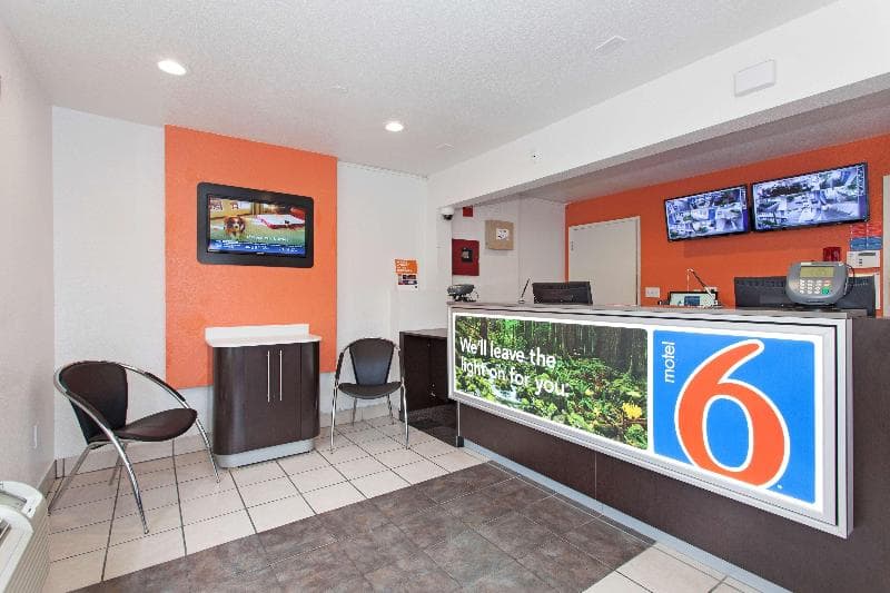 Motel 6 Sacramento Central 3