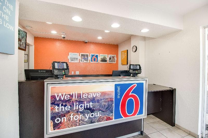 6 Phoenix East 5