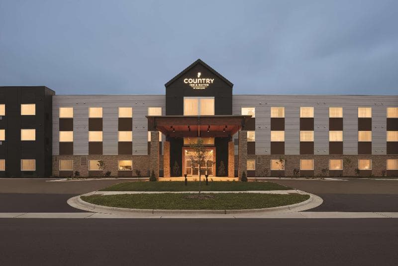 Country Inn & Suites by Radisson, Ft. Atkinson, WI photo 1