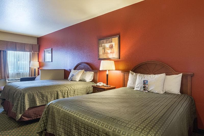 Lone Star Inn & Suites 4