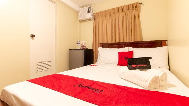 Reddoorz Near Pnr Espana Station 4