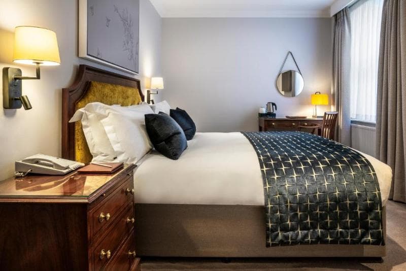 Sloane Place 3