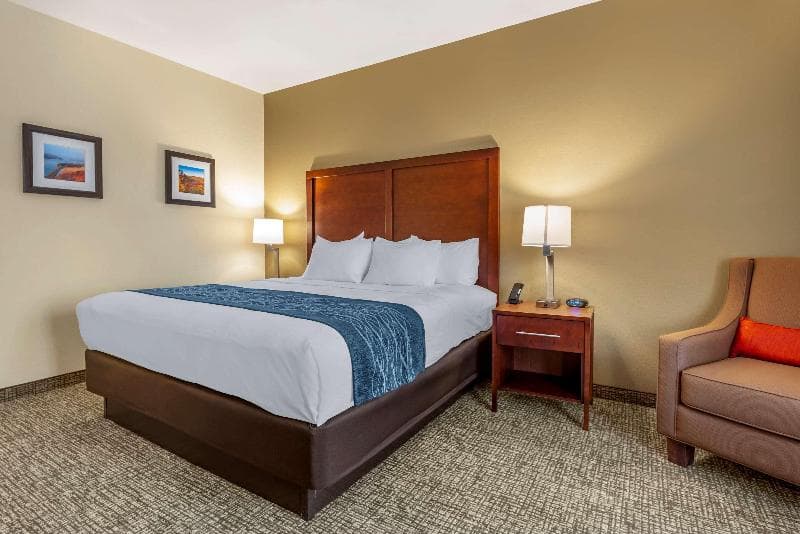 Comfort Inn Brewster main