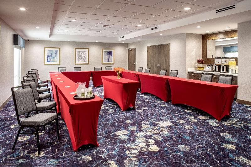 Hampton Inn & Suites Indio photo 1