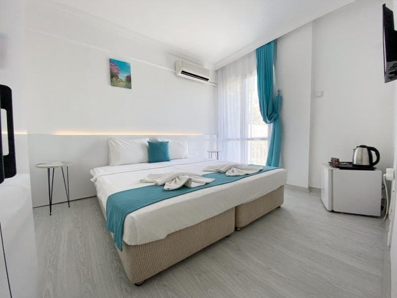 Minerva Port Hotel 4