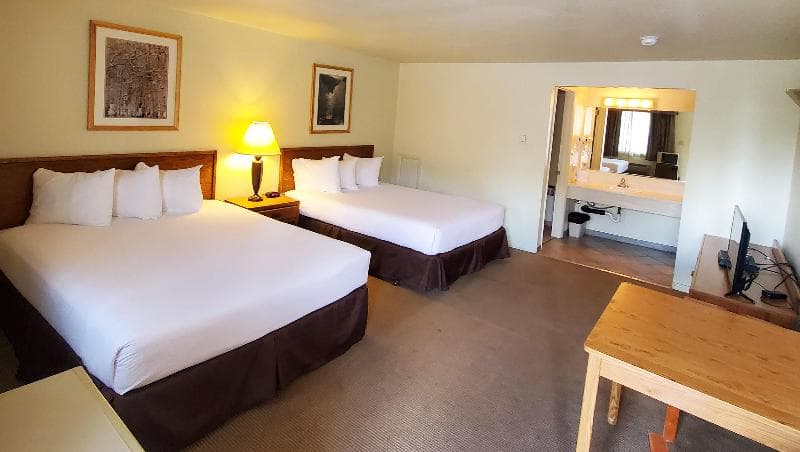 Magnuson Hotel Ely 3