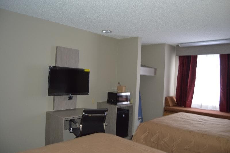 Quality Inn & Suites Grove City-Outlet Mall main