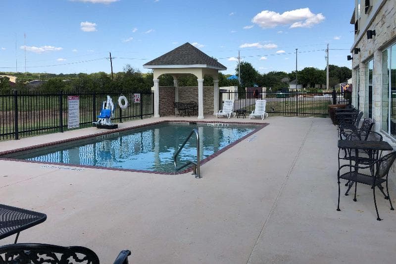 Comfort Inn & Suites 5