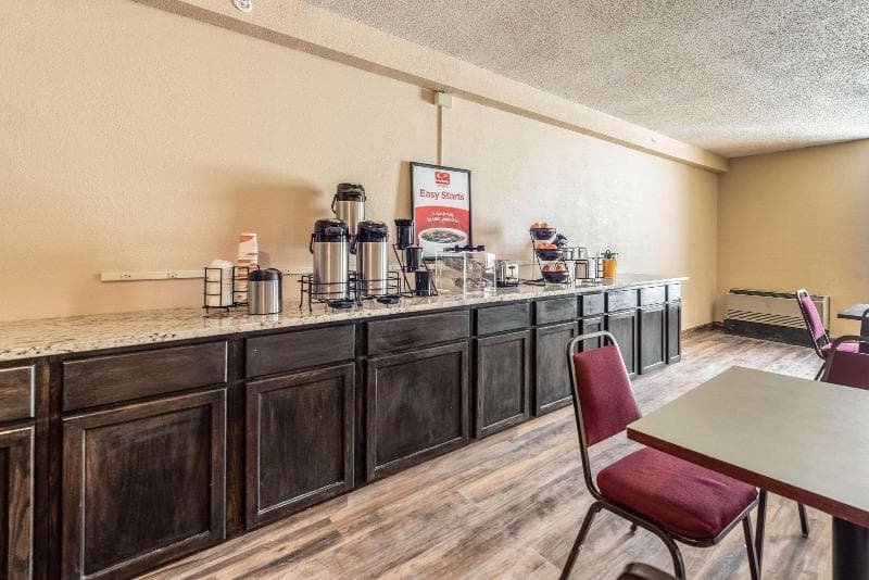 Econo Lodge photo 1