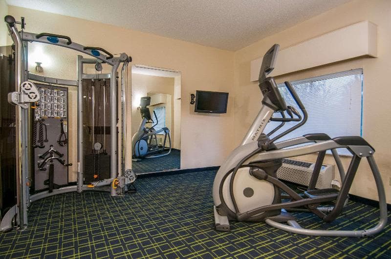 Quality Inn & Suites photo 1