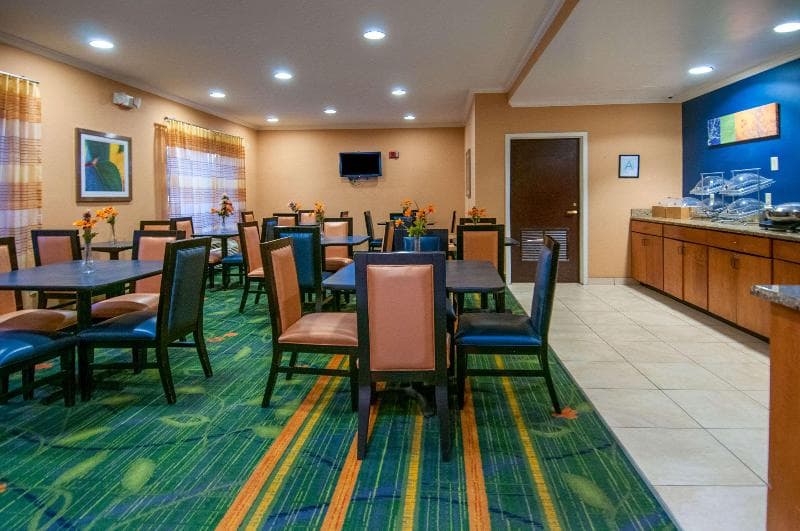 Quality Inn & Suites 3