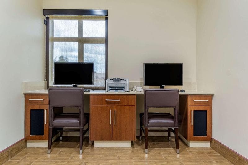 Comfort Inn & Suites Lakewood by JBLM photo 1