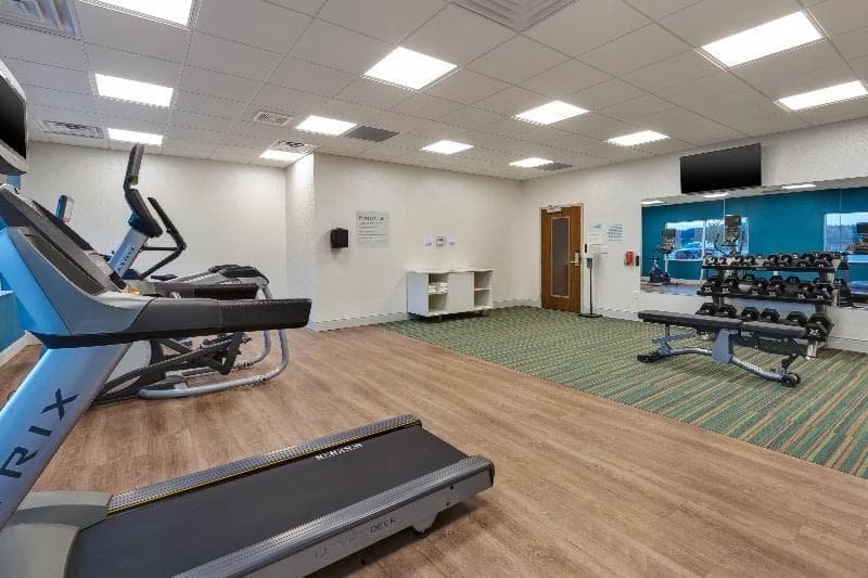Holiday Inn Express & Suites Cedar Springs – Gra 2