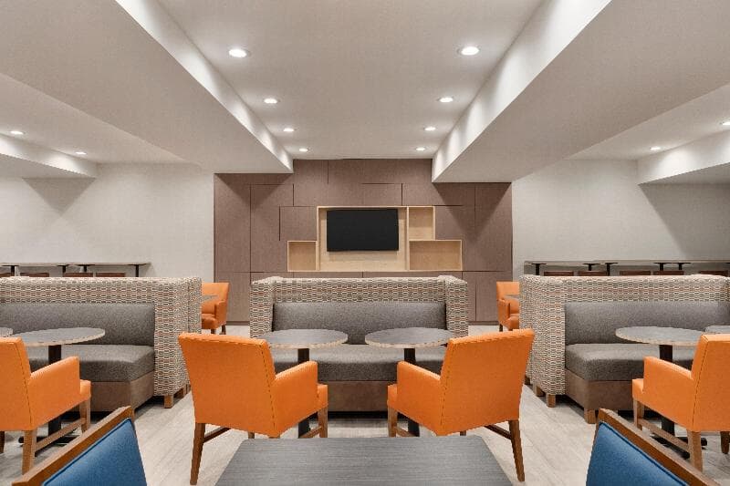 Holiday Inn Express Jamaica - JFK AirTrain - NYC 5