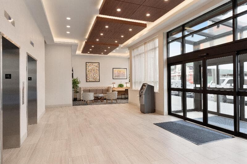 Holiday Inn Express Jamaica - JFK AirTrain - NYC 3
