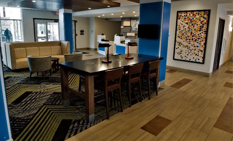 Holiday Inn Express & Sts Dayton North Vandalia 5
