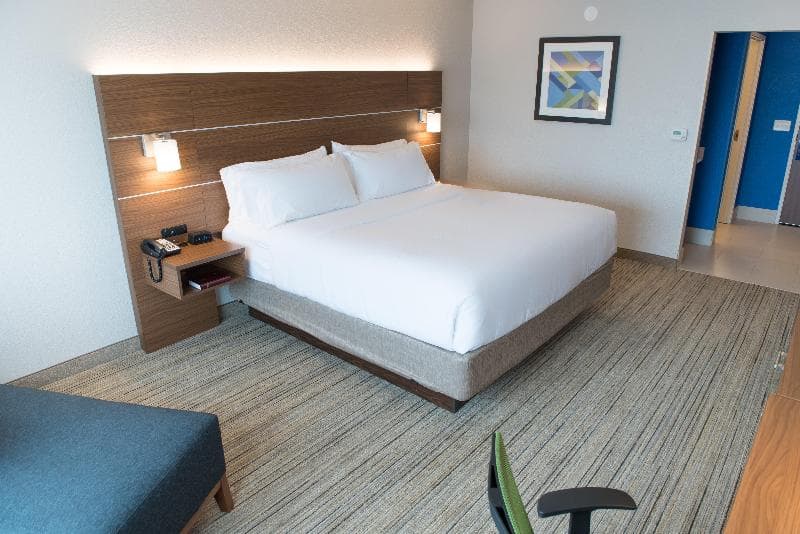Holiday Inn Express & Sts Dayton North Vandalia 4