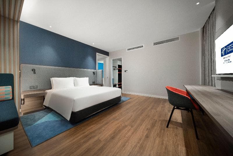 Holiday Inn Express Zhuhai Gongbei 3