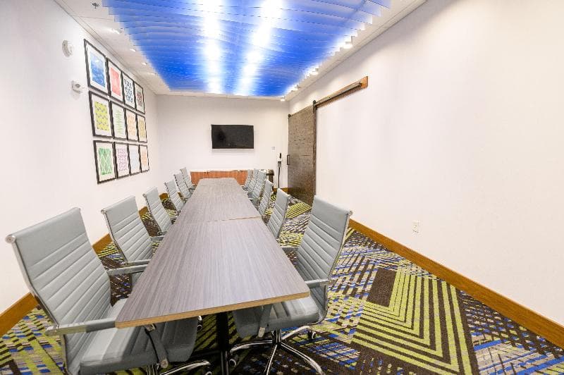 Holiday Inn Express And Suites Dayton East Beaverc photo 1