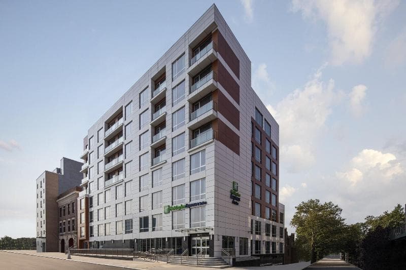 Holiday Inn Express & Suites Woodside LaGuardia Airport 5