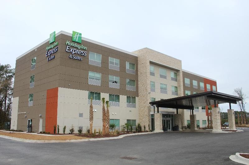 Holiday Inn Express And Suites Latta 2