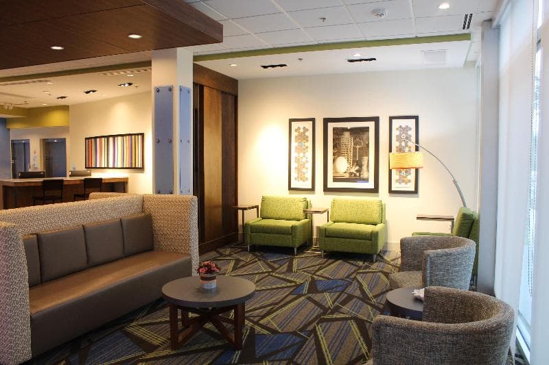 Holiday Inn Express And Suites Latta 3