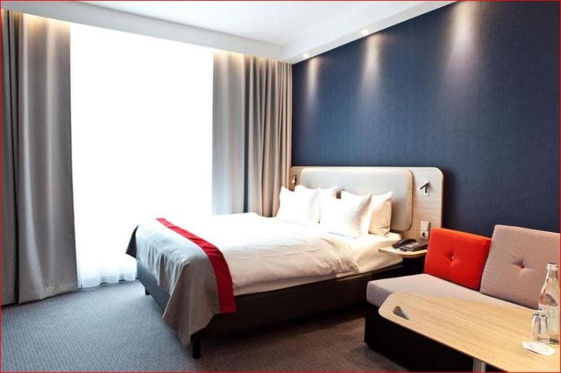 Holiday Inn Express Trier 5