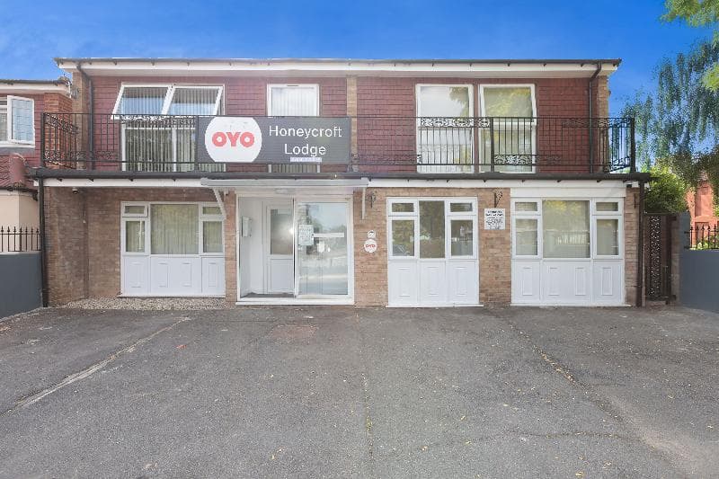 Oyo Honeycroft Lodge 4