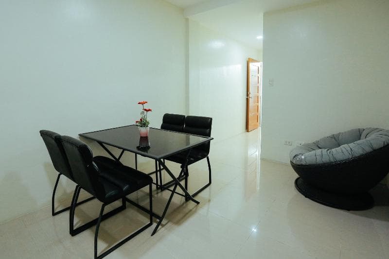 Oyo 645 Ljenj Apartelle 1
