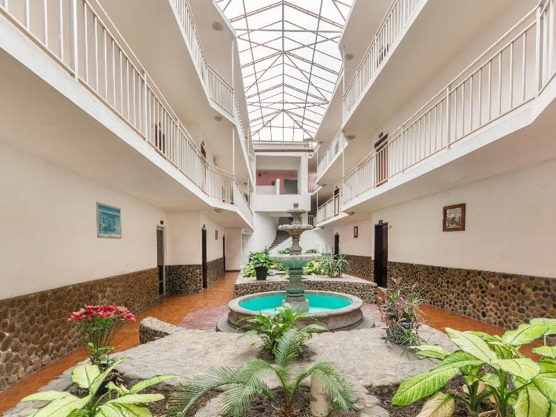 Oyo Hotel Casa Blanca 3