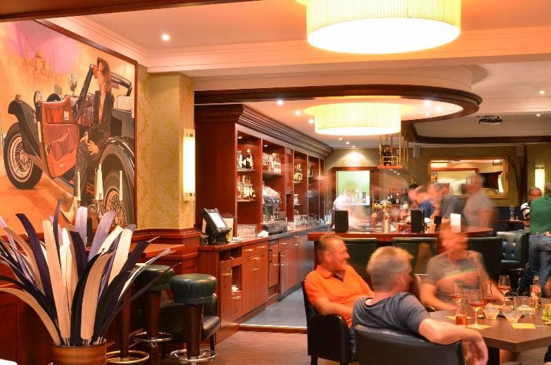 City Hotel Valois main