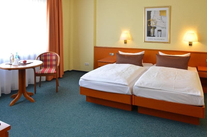 City Hotel Valois 4