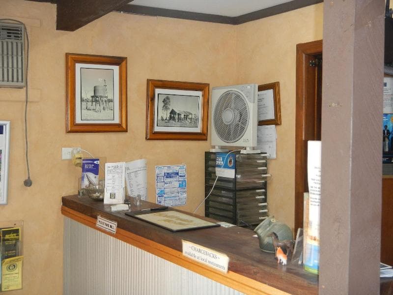 Gold Rush Motel Young 5