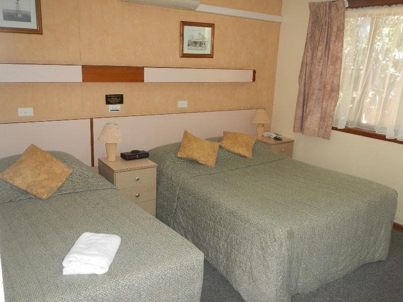 Gold Rush Motel Young 4
