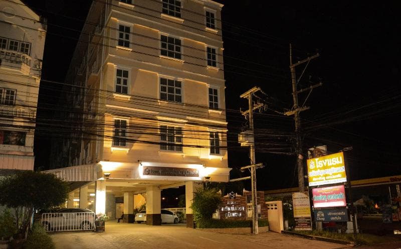 Submukdaphoomplace Hotel 5