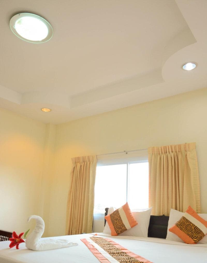 Submukdaphoomplace Hotel 3
