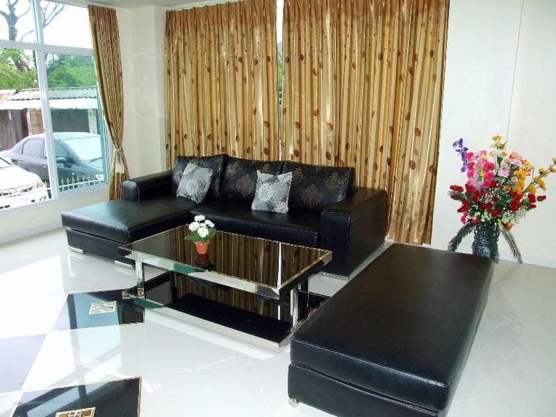 Ruan Rim Nam (Adults Only) 4