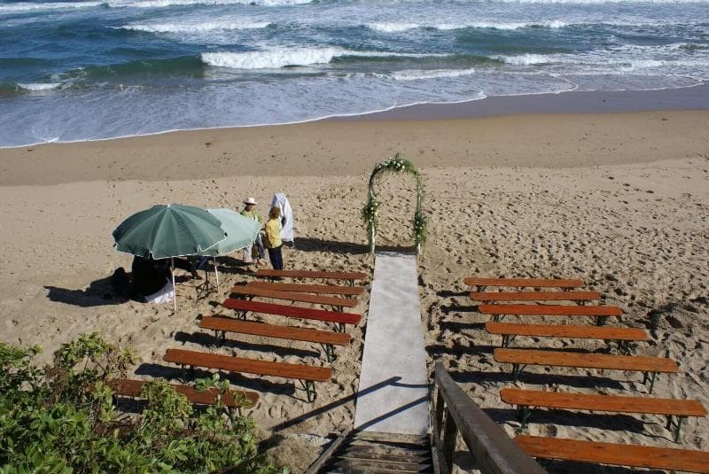 The Pink Lodge On The Beach 4