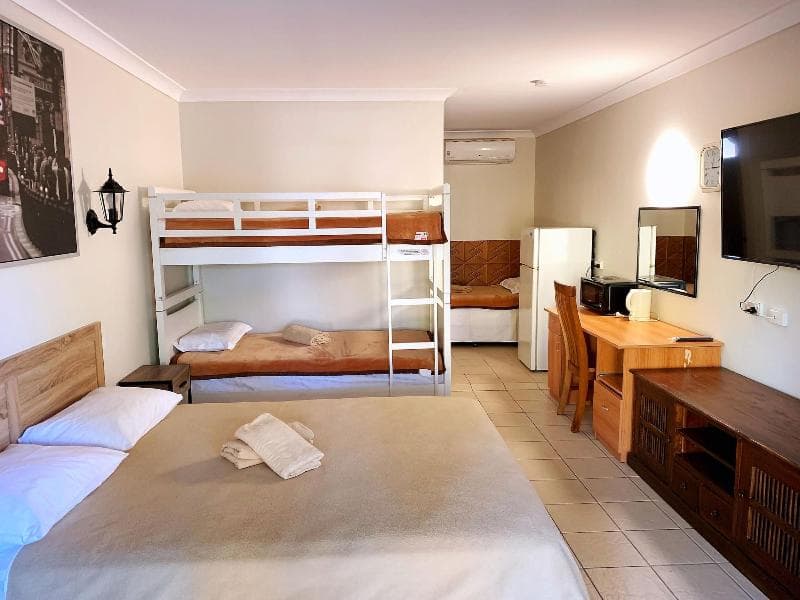 Central Jetty Motel photo 1
