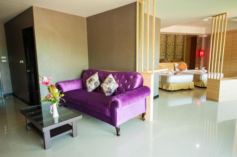 Prelude Hotel 4